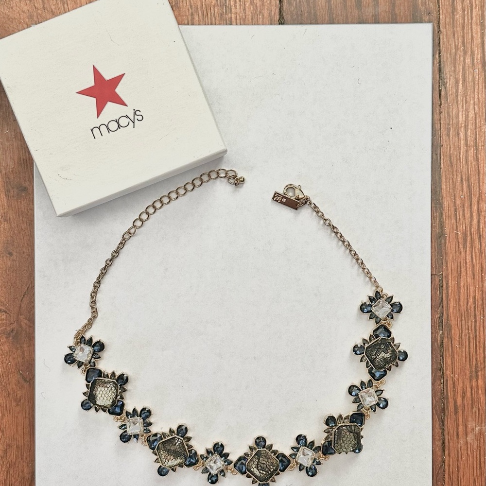 Elegant Gold and Blue Necklace